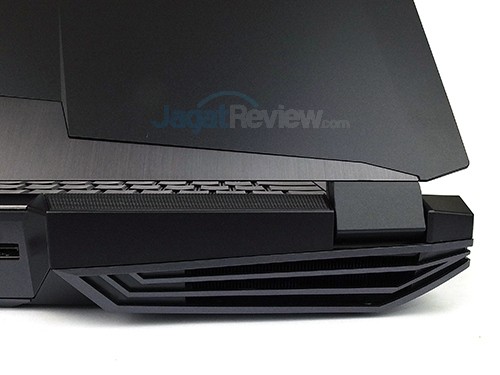 Review Notebook Gaming: Xenom Hercules HC17S G-SYNC 9 Xenom Hercules HC17S Exhaust Ventilation 01