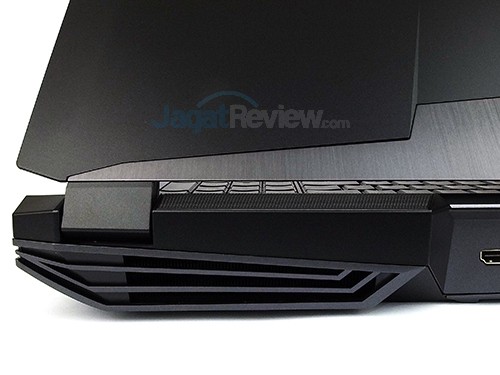 Review Notebook Gaming: Xenom Hercules HC17S G-SYNC 10 Xenom Hercules HC17S Exhaust Ventilation 02