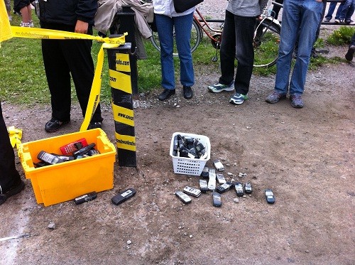 Finlandia Siap Kembali Gelar Kejuaraan Melempar Ponsel 2 ponsel