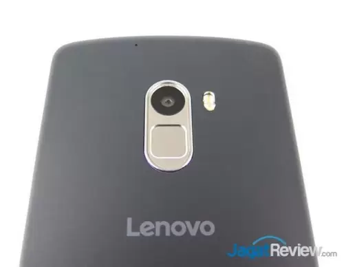 Review Smartphone Android: Lenovo VIBE K4 Note 4 posisi Fingerprint, kamera dan LED flash