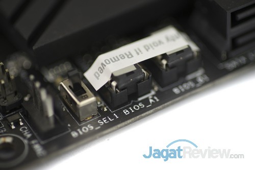 ASRock_Z170-Extreme4_OnboardButton_BIOS-Selector