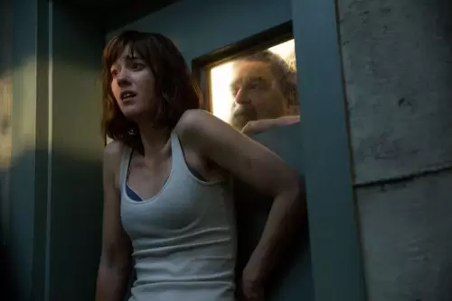 Review 10 Cloverfield Lane: Aneh, Konyol Sekaligus Menegangkan 4 (FILEminimizer) 10 Cloverfield Lane Review 4