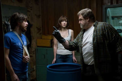 Review 10 Cloverfield Lane: Aneh, Konyol Sekaligus Menegangkan 7 (FILEminimizer) 10 Cloverfield Lane Review 6