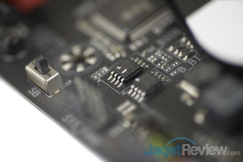 Gigabyte_Z170X-Gaming7_DualBIOS