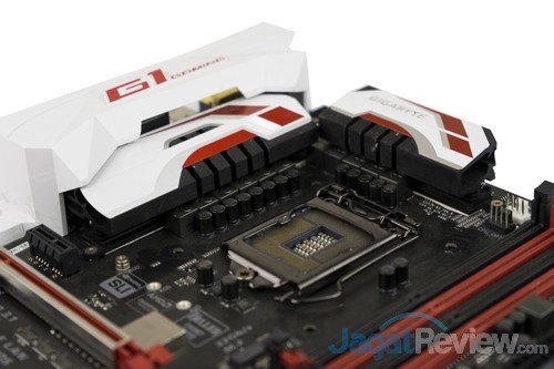Gigabyte_Z170X-Gaming7_SocketArea
