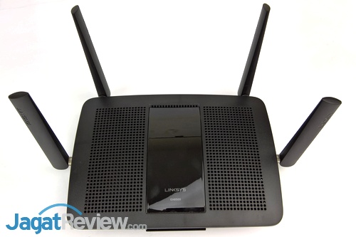Hands-On Review Router Linksys EA8500 3 Linksys EA8500 16