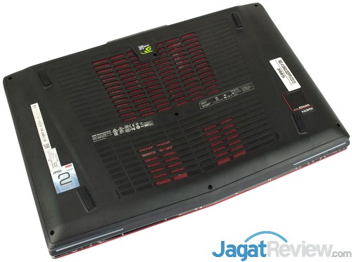 Review Notebook Gaming: MSI GT72S 6QF Dragon Edition G 22 MSI GT72S 6QF Bottom Side