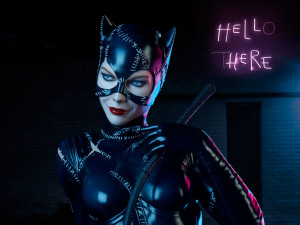 Sideshow Catwoman Statue 002