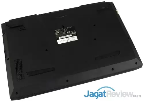 Review Notebook Gaming: Xenom Pegasus PS15S 12 Xenom Pegasus PS15S Bottom Side