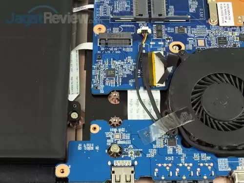 Review Notebook Gaming: Xenom Pegasus PS15S 21 Xenom Pegasus PS15S M2 Slot