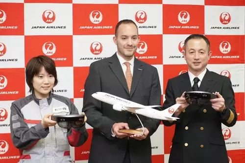 Japan Airlines Adopsi Hololens untuk Pelatihan Staff Pesawat 6 jal hololens