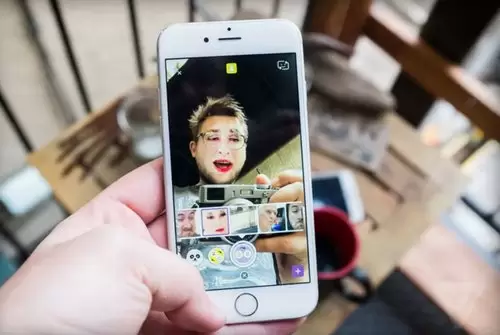 Snapchat Hasilkan 10 Milyar Tayangan Video per Hari 3 snapchat