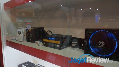 Computex 2016: Thermaltake Hadirkan Power Supply Pintar 4 Toughpower DPS G RGB tersedia dalam banyak varian untuk segala jenis pengguna