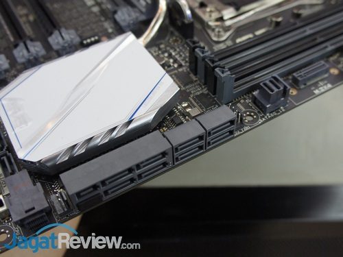 Asus Tampilkan Jajaran Motherboard X99 Baru 5 SONY DSC