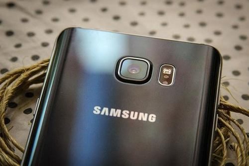 Samsung Akan Hadirkan Galaxy Note 6 “Lite”? 1 Samsung Akan Hadirkan Galaxy Note 6 “Lite”?