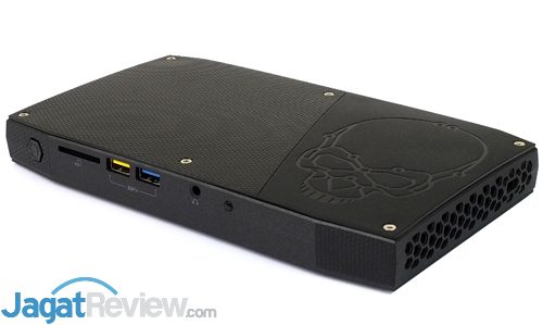 Preview PC Gaming Super Kecil: Skull Canyon 2 Intel NUC6i7KYK Preview Front Right Side