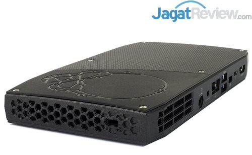 Preview PC Gaming Super Kecil: Skull Canyon 3 Intel NUC6i7KYK Preview Rear Right Side
