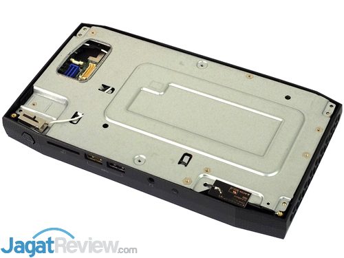 Review Mini PC Desktop: Intel NUC NUC6i7KYK  Intel NUC6i7KYK Top Side without Cover 01