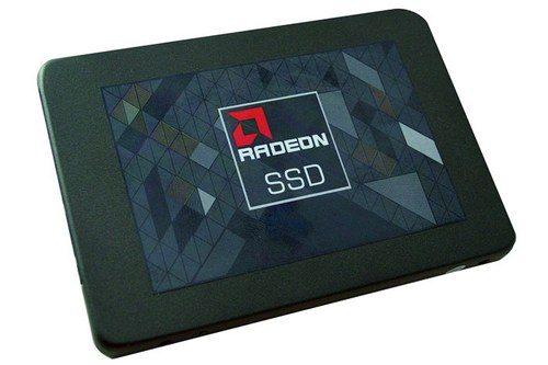 AMD Perkenalkan SSD Murah Baru 1 Radeon R3 SSd