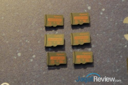 Apacer Room Raid - 09 - Micro SD