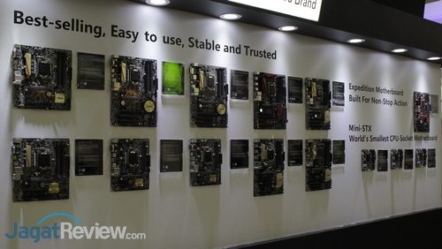 Asus - Motherboard - 01