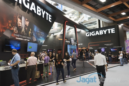 Computex 2016: Video Booth Tour Gigabyte 14 BoothGB
