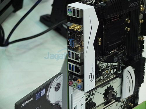 Computex 2016 Booth Raid: ASRock 3 Computex 2016 - ASRock Booth 02B