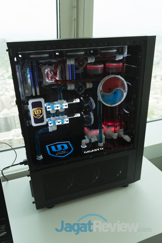 GA-X99_Designare_EX_System