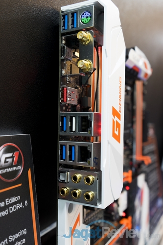 GA-X99_PhoenixSLI_RearIO