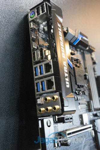 GA-Z170X-Designare_I-O