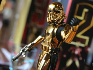 Hot Toys Stormtrooper Gold Version? 5 GOLD STORMTROOPER03