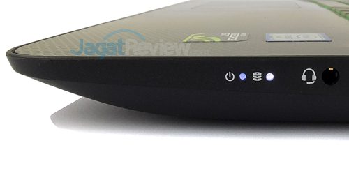 Review Notebook Gaming: HP Pavilion Gaming 15-ak035tx 10 HP Pavilion Gaming 15-ak035tx Indicator Lamps