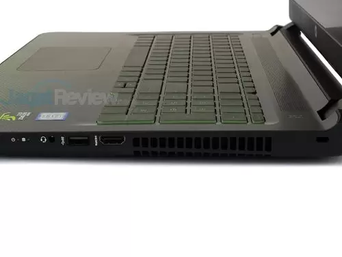 Review Notebook Gaming: HP Pavilion Gaming 15-ak035tx 9 HP Pavilion Gaming 15-ak035tx Right Side