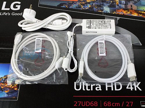 LG 27UD68 Cables
