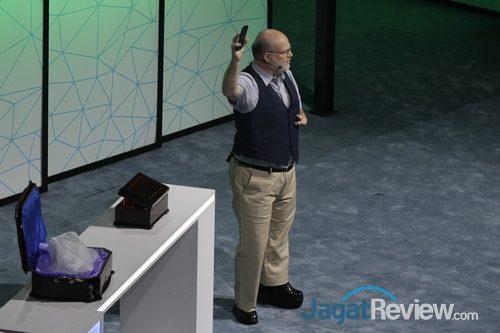 Lenovo - Peter Hortensius