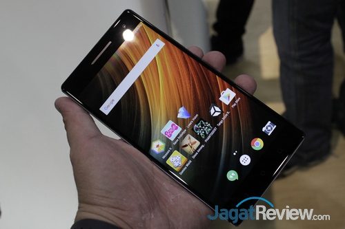 Lenovo Perkenalkan Phab 2 Pro, Smartphone  Lenovo - Phab 2 Pro (Pict)