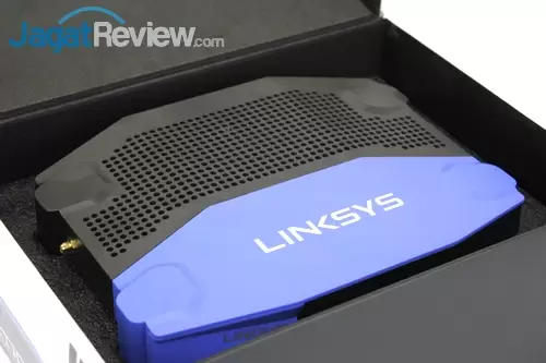 Linksys WRT1900AC 02