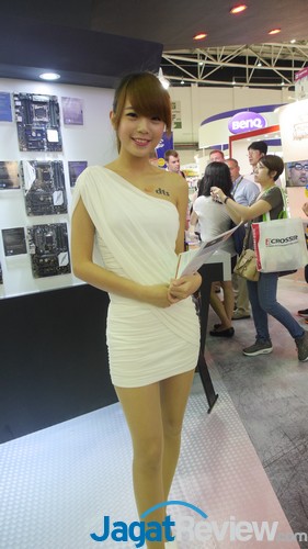 Booth Babes Computex 2016: PART II 2 P1100575