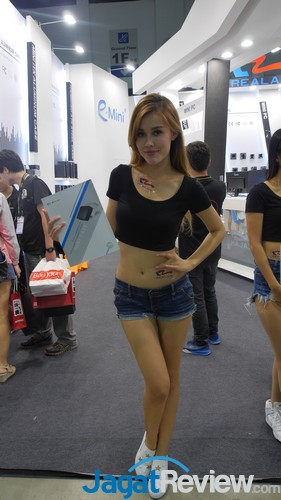 Booth Babes Computex 2016: PART II 5 P1100581