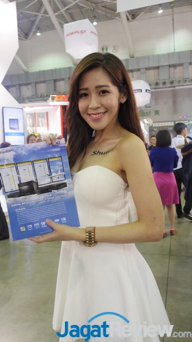 Booth Babes Computex 2016: PART II 3 P1100611