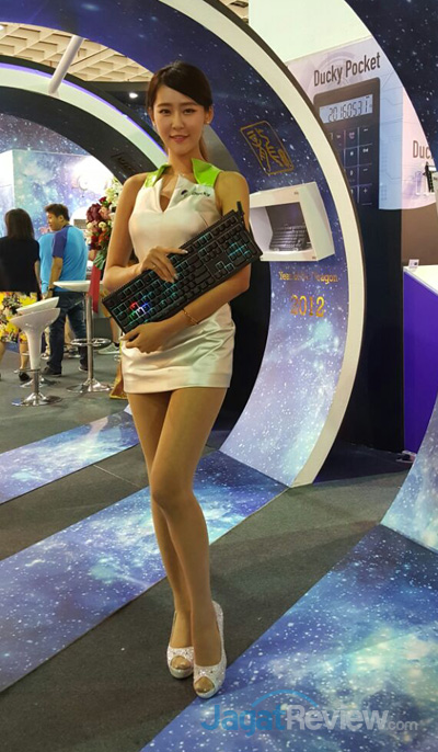 Booth Babes Computex 2016: PART III 1 WhatsApp-Image-20160603 (20)