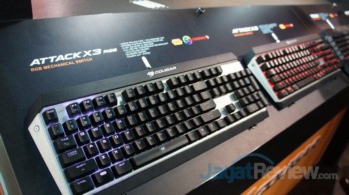 Computex 2016 Booth Raid: Cougar 3 Keyboard gaming mekanik dan non mekanik semuanya dilengkapi dengan corak iluminasi penuh warna