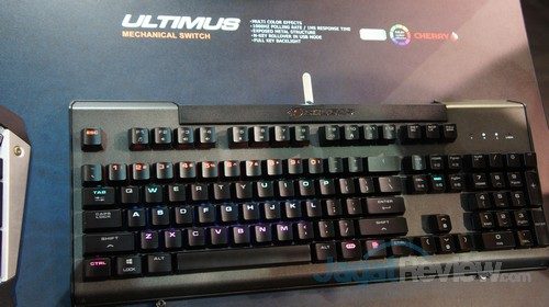 Computex 2016 Booth Raid: Cougar 7 Cougar Ultimus terlihat begitu gagah dengan switch mekanik Cherry MX