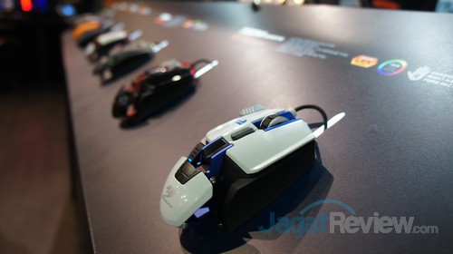 Computex 2016 Booth Raid: Cougar 1 comptx2016 br cougar 009