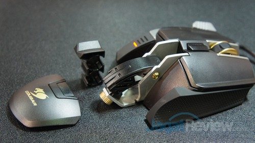 Computex 2016 Booth Raid: Cougar 12 Cougar 700M dapat dibongkar untuk menambahkan berat serta mengubah tinggi punggungnya