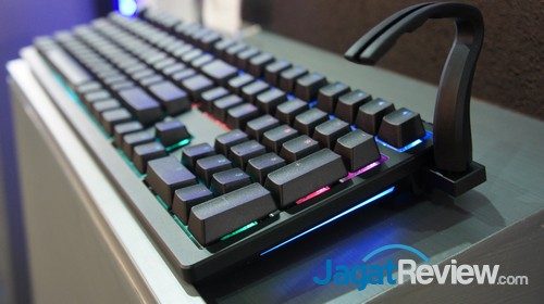 Computex 2016 Booth Raid: Ducky 2 Ducky Shine 6 RGB menjadi bintang utama di booth ini