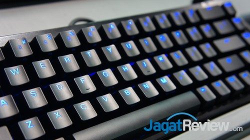 Computex 2016 Booth Raid: Ducky 8 Hubungkan dengan PC dan Ducky Air Bluetooth akan mengeluarkan cahayanya