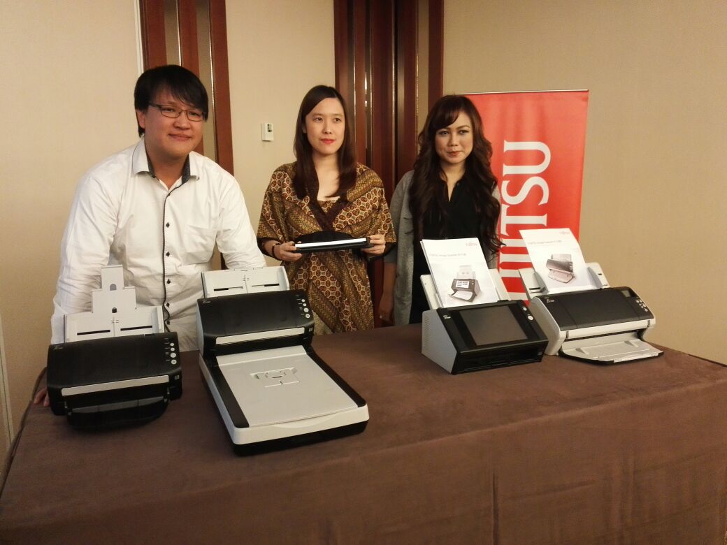 Fujitsu Luncurkan Enam Scanner Terbaru 79 IMG 20160728 WA0000