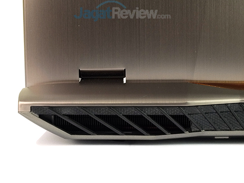 Review Notebook Gaming: ASUS ROG GX700 7 ASUS ROG GX700 Exhaust Ventilation 01