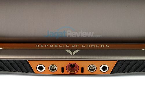 Review Notebook Gaming: ASUS ROG GX700 27 ASUS ROG GX700 Interconnection